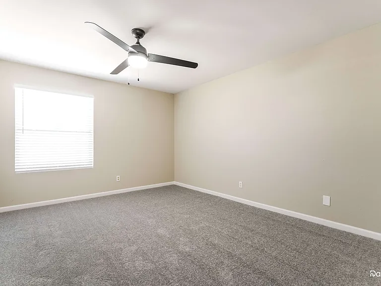 9641 N 41st Dr — Photo 13