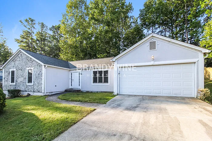 4 bed, 2.0 bath, 1692 sqft, $1,875 — Photo 2