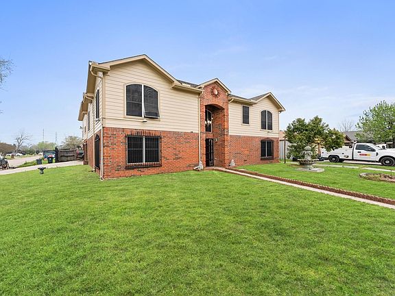 2nd image of 707 Doncrest St