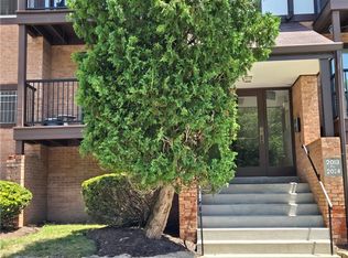 2017 Thornberry Dr, Pittsburgh, PA 15237