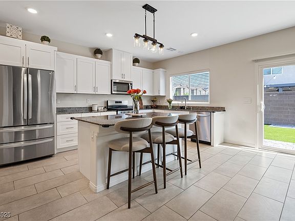 3rd image of 1896 Jamie Brook Pl
