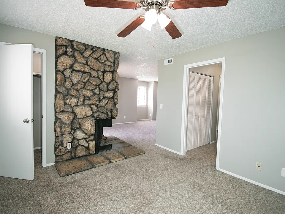 Ponderosa Apartments