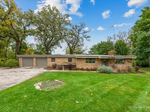 363 N Lincolnway Ave, North Aurora, IL 60542