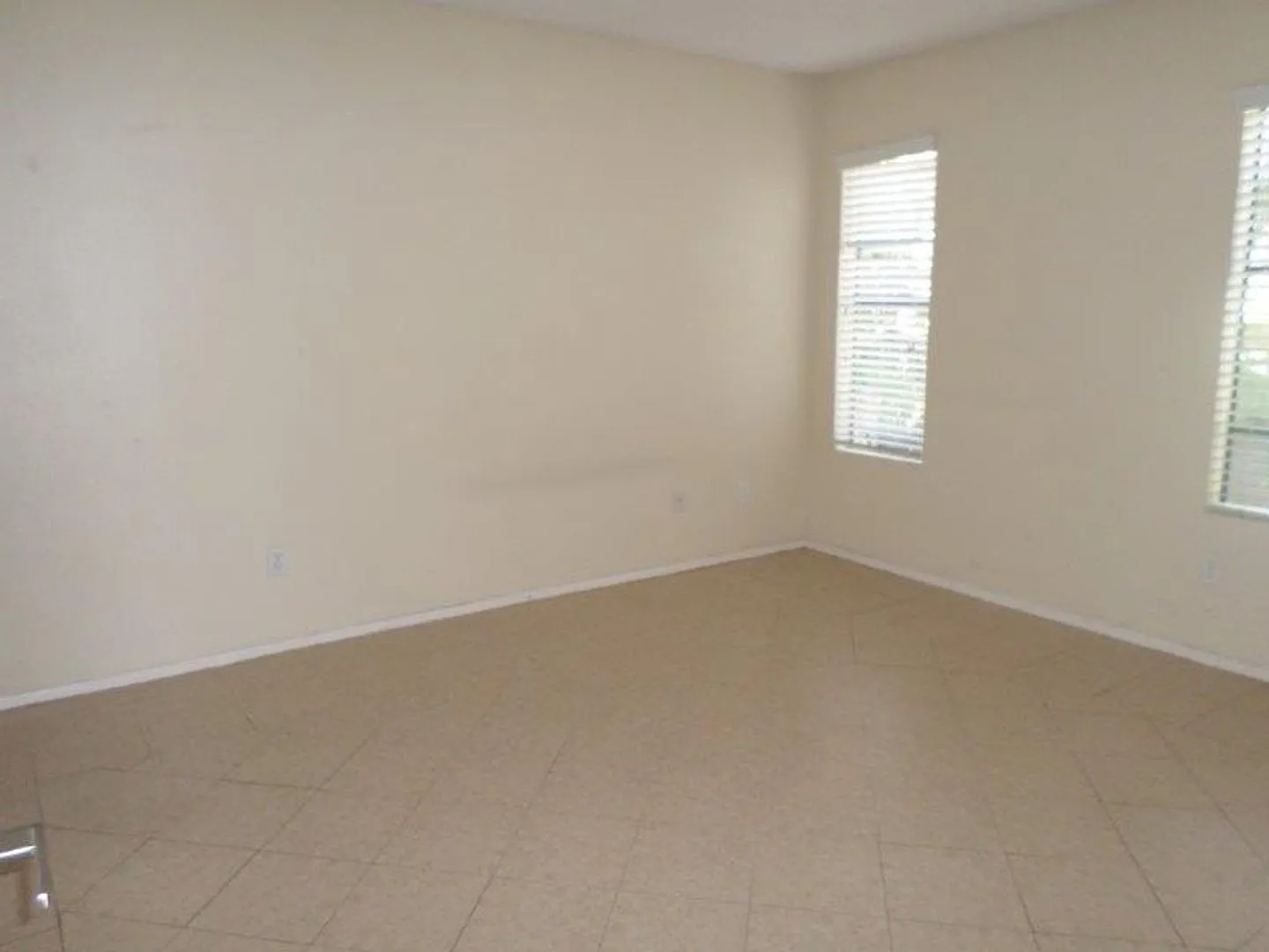Third Ave Hillcrest (Hillside Court) — Photo 4