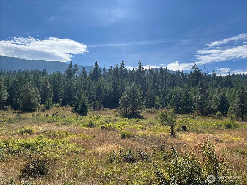 2nd image of 1387 Stone Ridge Drive