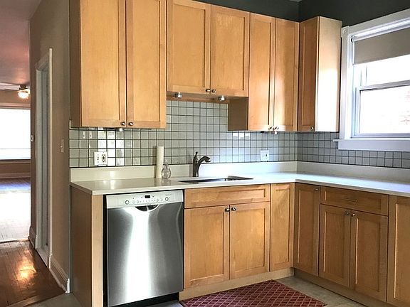 4th image of 4912 N Wolcott Ave #2