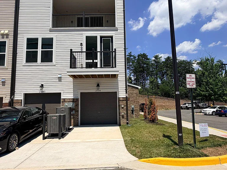 2548 Neabsco Common Pl — Photo 48