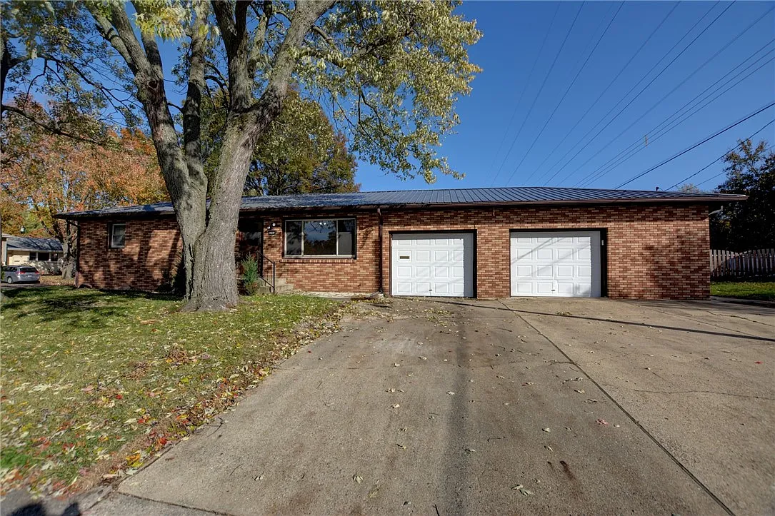 4006 N Greenridge Dr photo 1