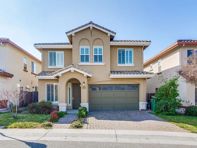 3027 Mousa Ct — Photo 1