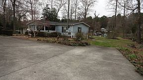 2nd image of 300 Pinehaven Dr