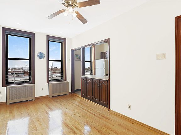 3rd image of 1663 10th Ave