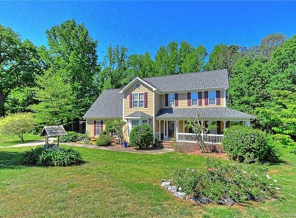 3rd image of 7901 White Cliffs Dr