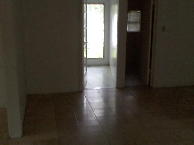 625 NW 10th Ave — Photo 14