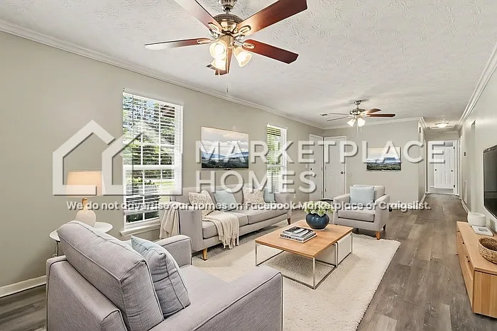 3 bed, 1.0 bath, 1325 sqft, $1,553 — Photo 4