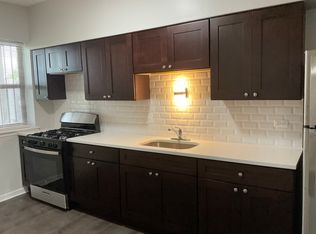 1115 E 62nd St #204, Chicago, IL 60637