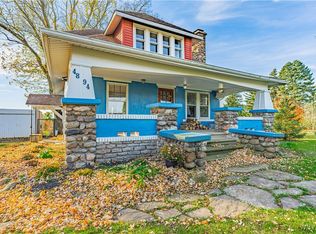 4894 Lower Mountain Rd, Lockport, NY 14094