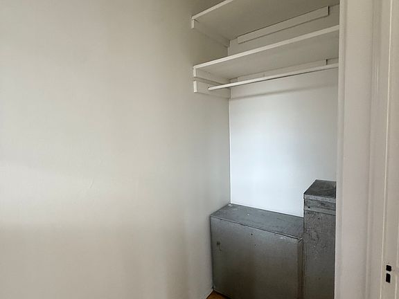 5th image of 2325 Glenmary Ave APT 3
