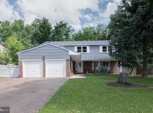 25 N Syracuse Dr, Cherry Hill, NJ 08034