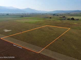 2 Crossfire Trl, Fairview, WY 83119