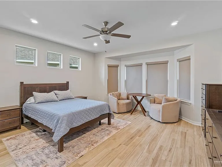 13813 Belle Ct — Photo 5