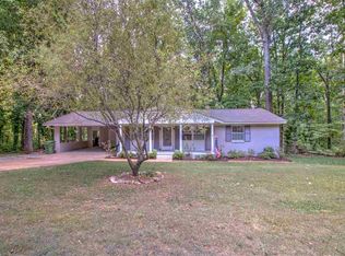 9521 Hemlock Dr SE, Huntsville, AL 35803