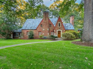 26 Old Westbury Ln, Saint Louis, MO