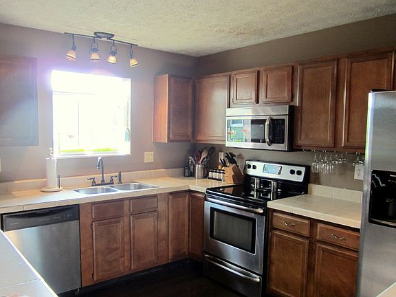 5th image of 4840 Wallington Dr