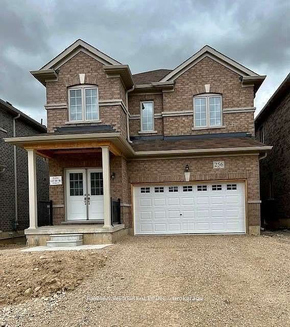 1st image of 256 Ridley Cres