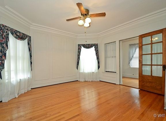 5th image of 6430 N Lakewood Ave