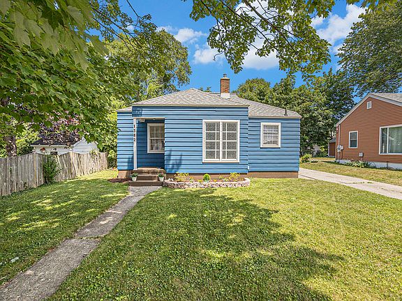 3rd image of 1382 Montague Ave