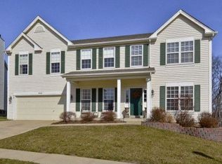 330 Panhurst Ct, Ballwin, MO 63021