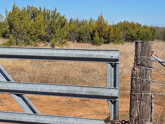 4th image of 8392 Orient Rd