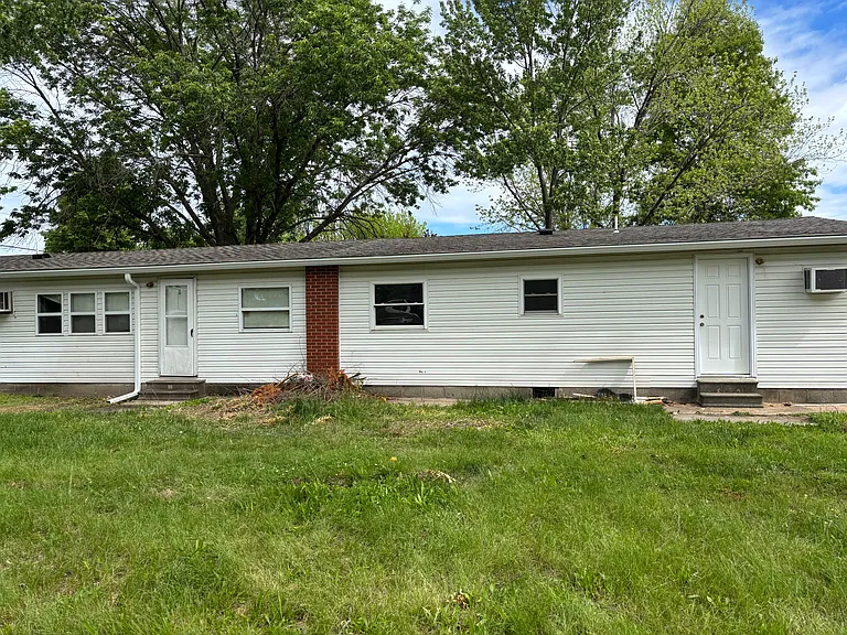 405 Joan Dr #1-4 — Photo 8