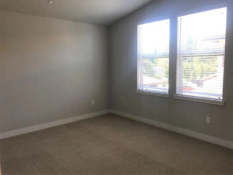 1459-1489 San Antonio St — Photo 12