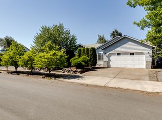 2462 Noah St, Eugene, OR 97402