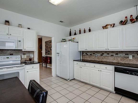 4th image of 1221 Buehler Ct