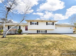 1335 Olympus Dr, Naperville, IL