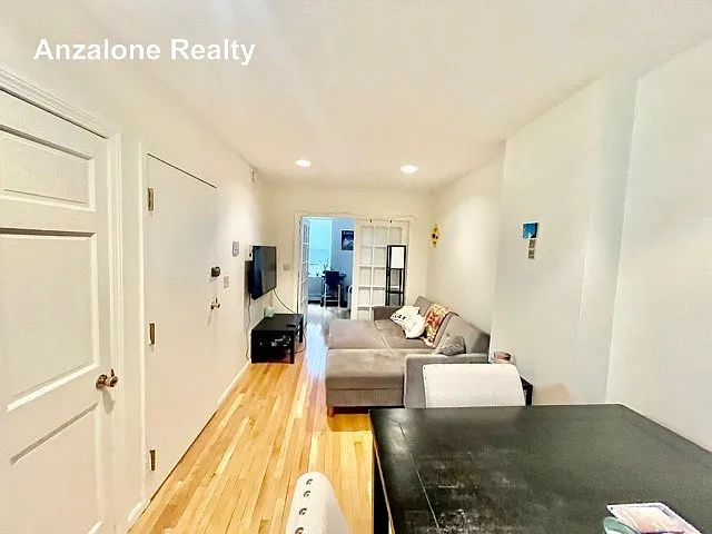14 1/2 Hull St #5 — Photo 11