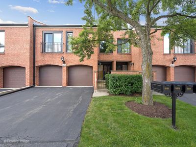 2S578 Patrick Henry Sq #578, Oak Brook, IL, 60523