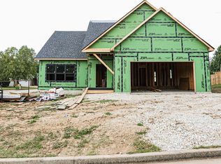 907 Cottage Ct, Rolla, MO 65401