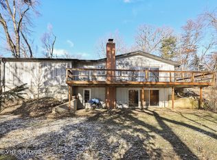 217 Banbury Rd, Mundelein, IL 60060