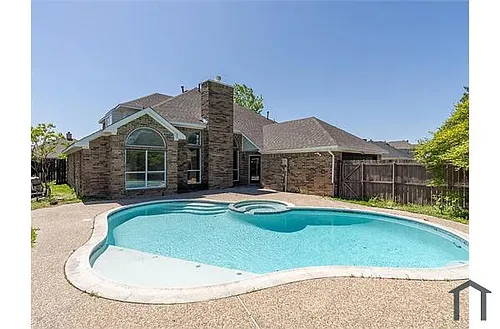 2334 Stillwater Dr Photo 1