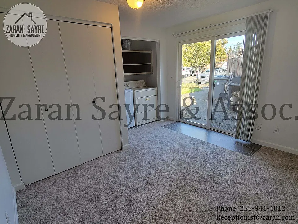 341-650 - 2 Bedroom Duplex in West Hill Auburn!