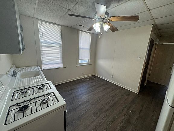 5th image of 5018 Indianapolis Blvd