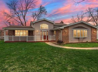 445 Concord Ave, Crown Point, IN 46307