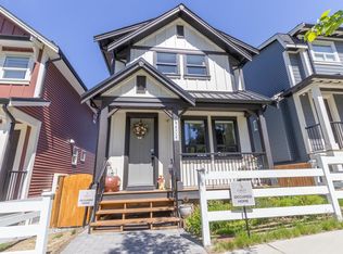 25065 112th Ave, Maple Ridge, BC V2W 1H6