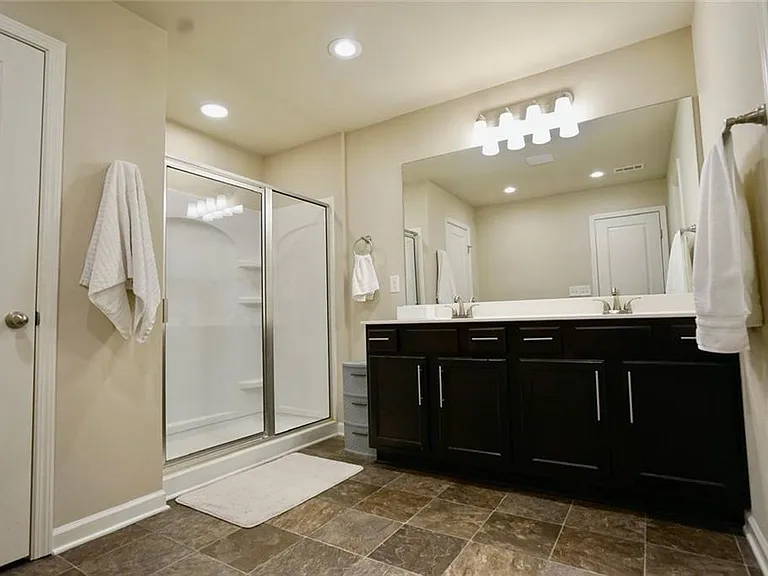 126 Auburn Crossing Dr — Photo 36