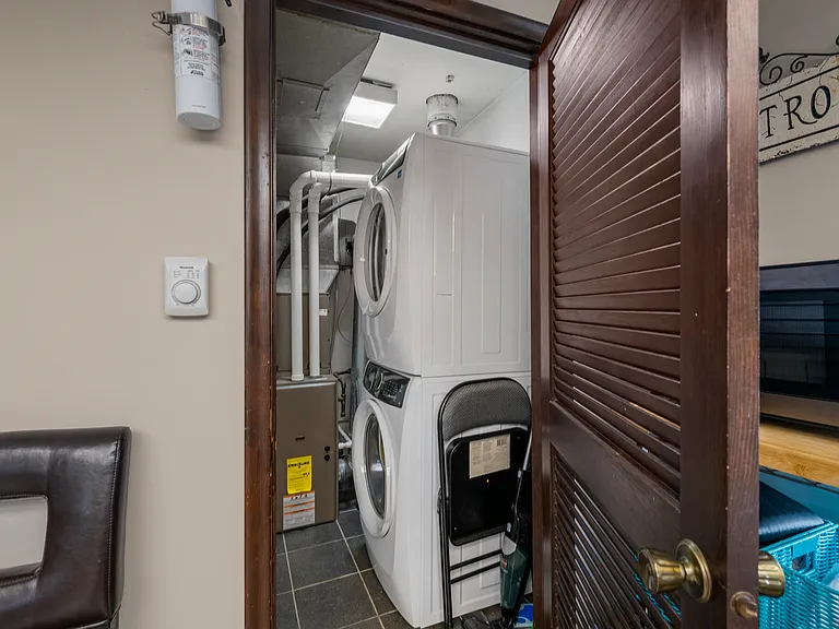 5008 NW Radial Hwy #2 — Photo 23