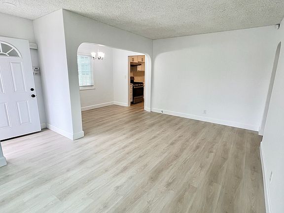 2nd image of 1509 Euclid Ave