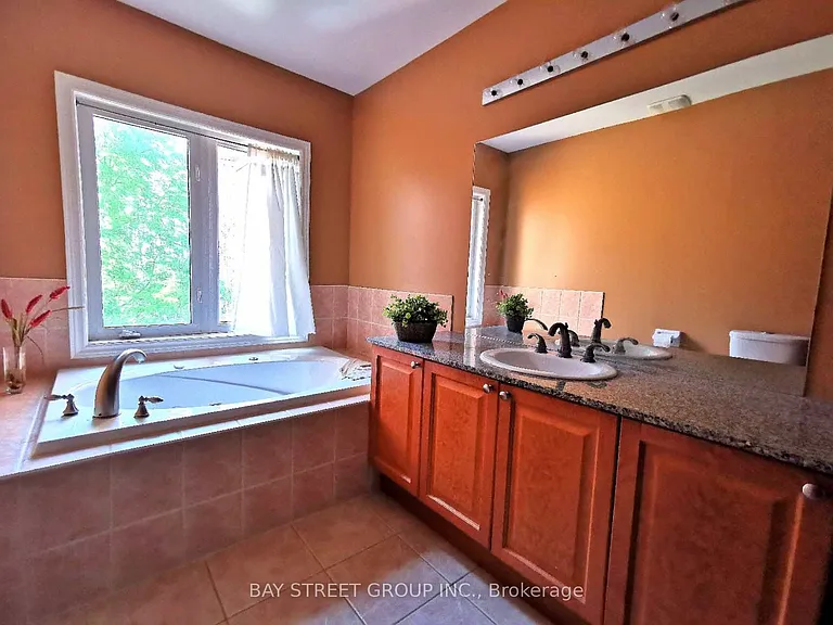 4 Williams St — Photo 7